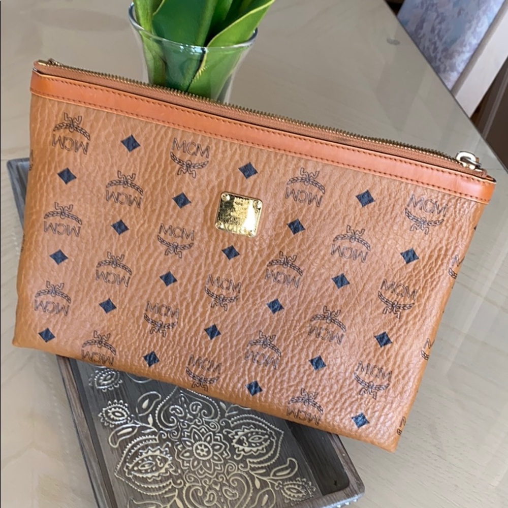 MCM Clutch